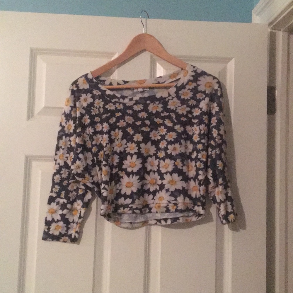 Cropped floral sweater